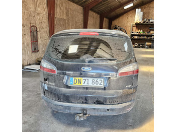 Джип Ford S-Max: снимка 3 Джип Ford S-Max: снимка 3