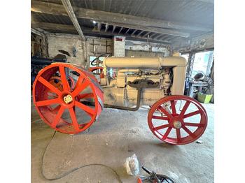 Трактор FORDSON