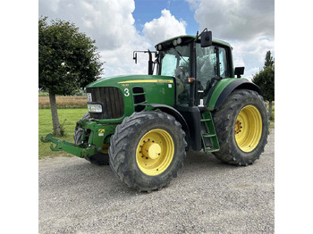 Трактор JOHN DEERE 7530