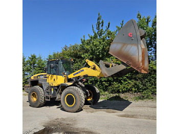 Колесен товарач KOMATSU WA320-5
