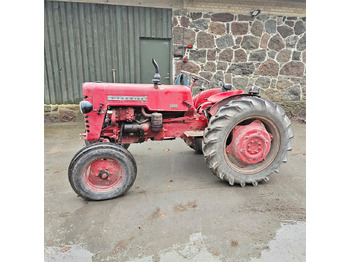 Трактор McCORMICK