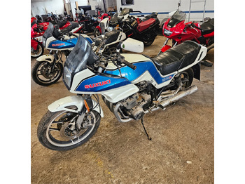 Мотоциклет SUZUKI