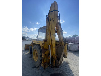 Багер-товарач Massey Ferguson MF 500BII: снимка 4