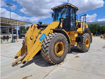 Колесен товарач CATERPILLAR 950