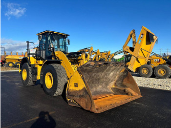 Колесен товарач CATERPILLAR 950M