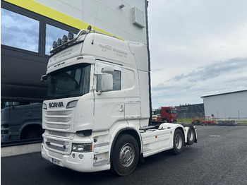 Влекач SCANIA R 520