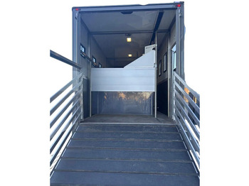 Камион за коне Scania P250 Horse Truck: снимка 4