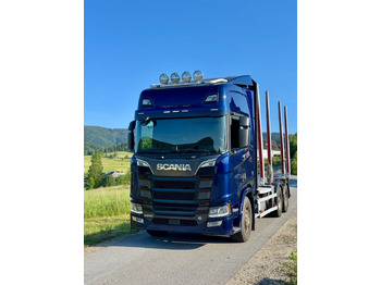 Камион за дърва SCANIA