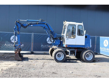 Колесен багер ATLAS