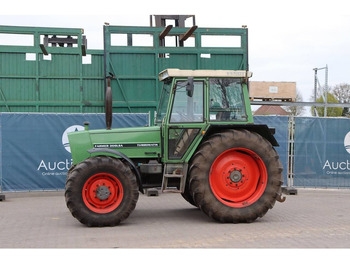 Трактор FENDT Farmer 300