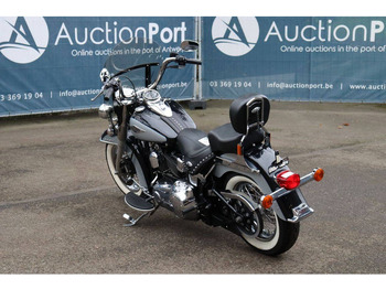 Мотоциклет Harley-Davidson Heritage Softail Classic: снимка 4 Мотоциклет Harley-Davidson Heritage Softail Classic: снимка 4