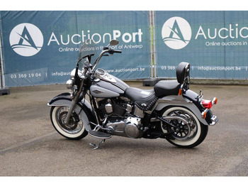 Мотоциклет Harley-Davidson Heritage Softail Classic: снимка 3 Мотоциклет Harley-Davidson Heritage Softail Classic: снимка 3
