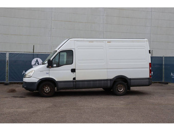 Товарен бус IVECO Daily