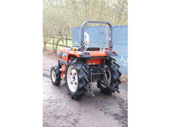 Трактор Kubota GT19: снимка 4 Трактор Kubota GT19: снимка 4