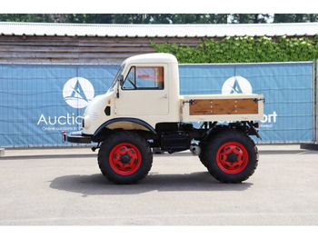 Бордови камион UNIMOG