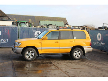 Джип TOYOTA Land Cruiser