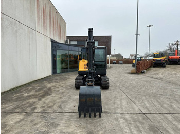 Верижен багер Volvo EC55D: снимка 2