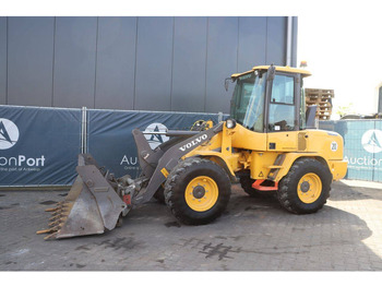 Колесен товарач VOLVO L30G