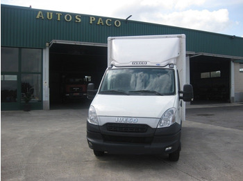 Лекотоварен автомобил фургон IVECO Daily 35C15