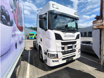 Влекач SCANIA R 450