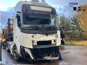 Влекач VOLVO FH