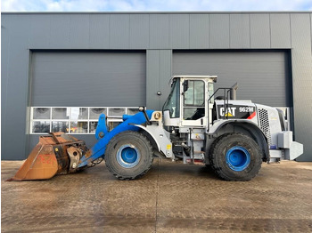 Колесен товарач CATERPILLAR 962M