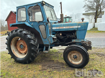 Трактор FORD 5000: снимка 2