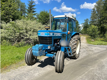 Трактор FORD