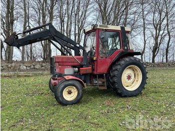 Трактор INTERNATIONAL