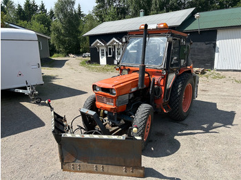 Трактор KUBOTA
