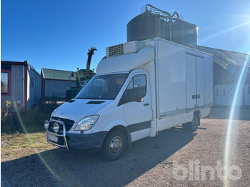 Камион MERCEDES-BENZ