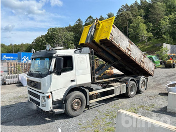 Камион VOLVO FM12