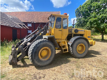 Колесен товарач VOLVO L90