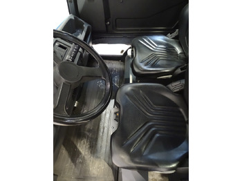 Електрически влекач Linde P250: снимка 3 Електрически влекач Linde P250: снимка 3