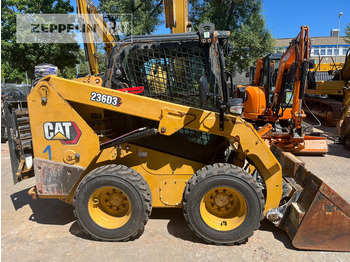 Мини челен товарач CATERPILLAR