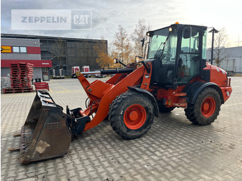Колесен товарач CATERPILLAR 908H