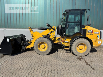 Колесен товарач Cat 908M: снимка 2