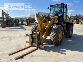 Колесен товарач CATERPILLAR