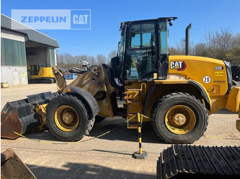 Колесен товарач CATERPILLAR 920