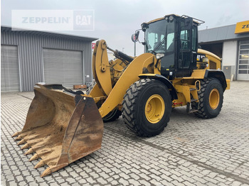 Колесен товарач CATERPILLAR 926M