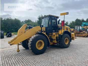 Колесен товарач CATERPILLAR 962M