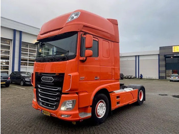 Влекач DAF XF 460