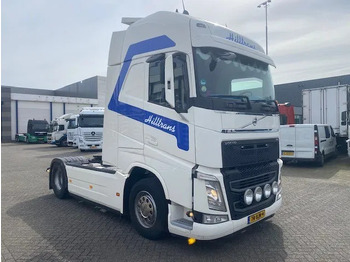 Влекач Volvo FH 13.460 XL cabine, euro 6 , full spoilered, smart tacho , new clutch ,beauty.....: снимка 2