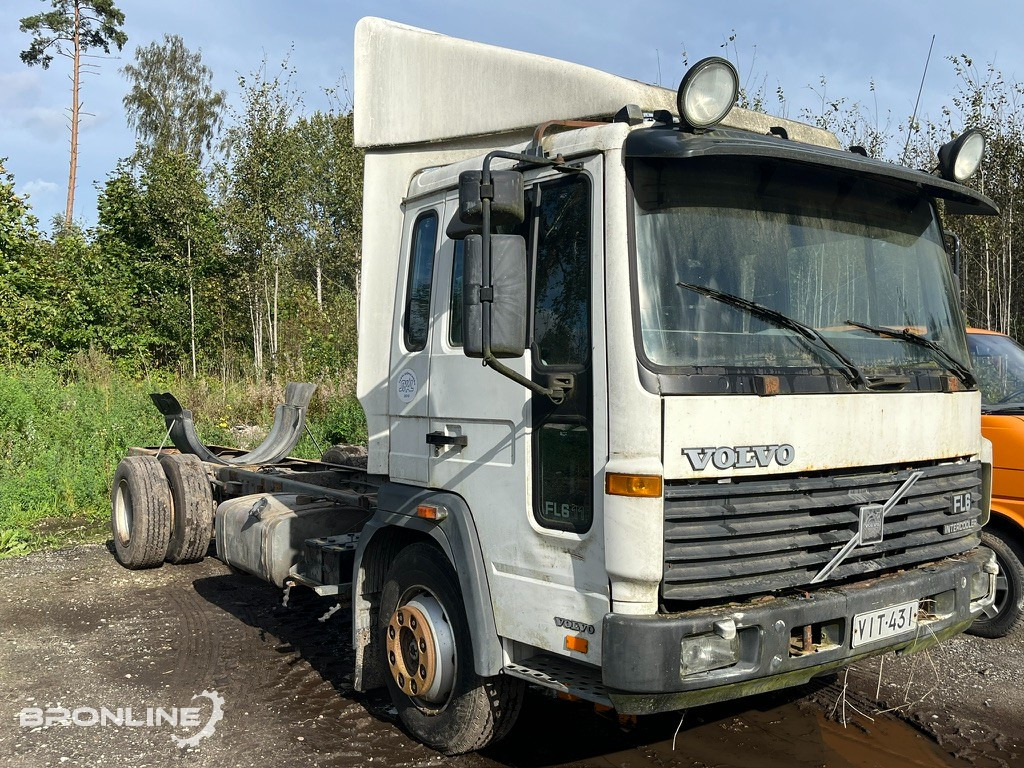 1999 Volvo FL6 Chassis 4x2 N2 - Шаси кабина: снимка 1 1999 Volvo FL6 Chassis 4x2 N2 - Шаси кабина: снимка 1