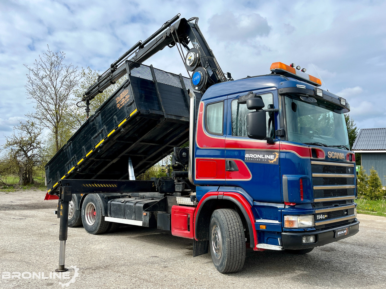 2002 SCANIA R114 6X2*4 Tipper+HIAB 166-e5 crane - Самосвал камион, Камион с кран: снимка 2 2002 SCANIA R114 6X2*4 Tipper+HIAB 166-e5 crane - Самосвал камион, Камион с кран: снимка 2