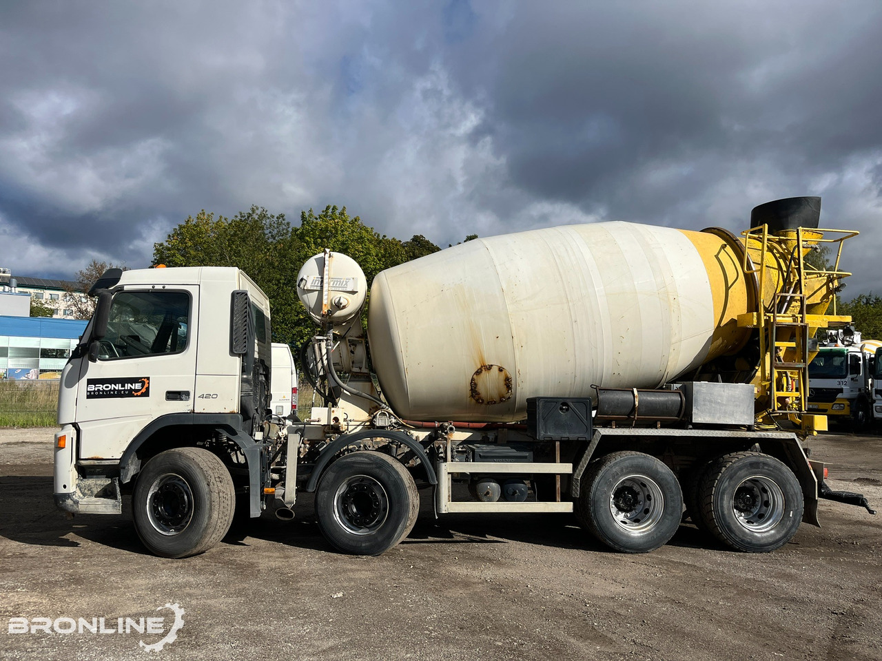 2004 Volvo FM12 420 8x4 Intermix 10m³ - Бетоновоз: снимка 3 2004 Volvo FM12 420 8x4 Intermix 10m³ - Бетоновоз: снимка 3