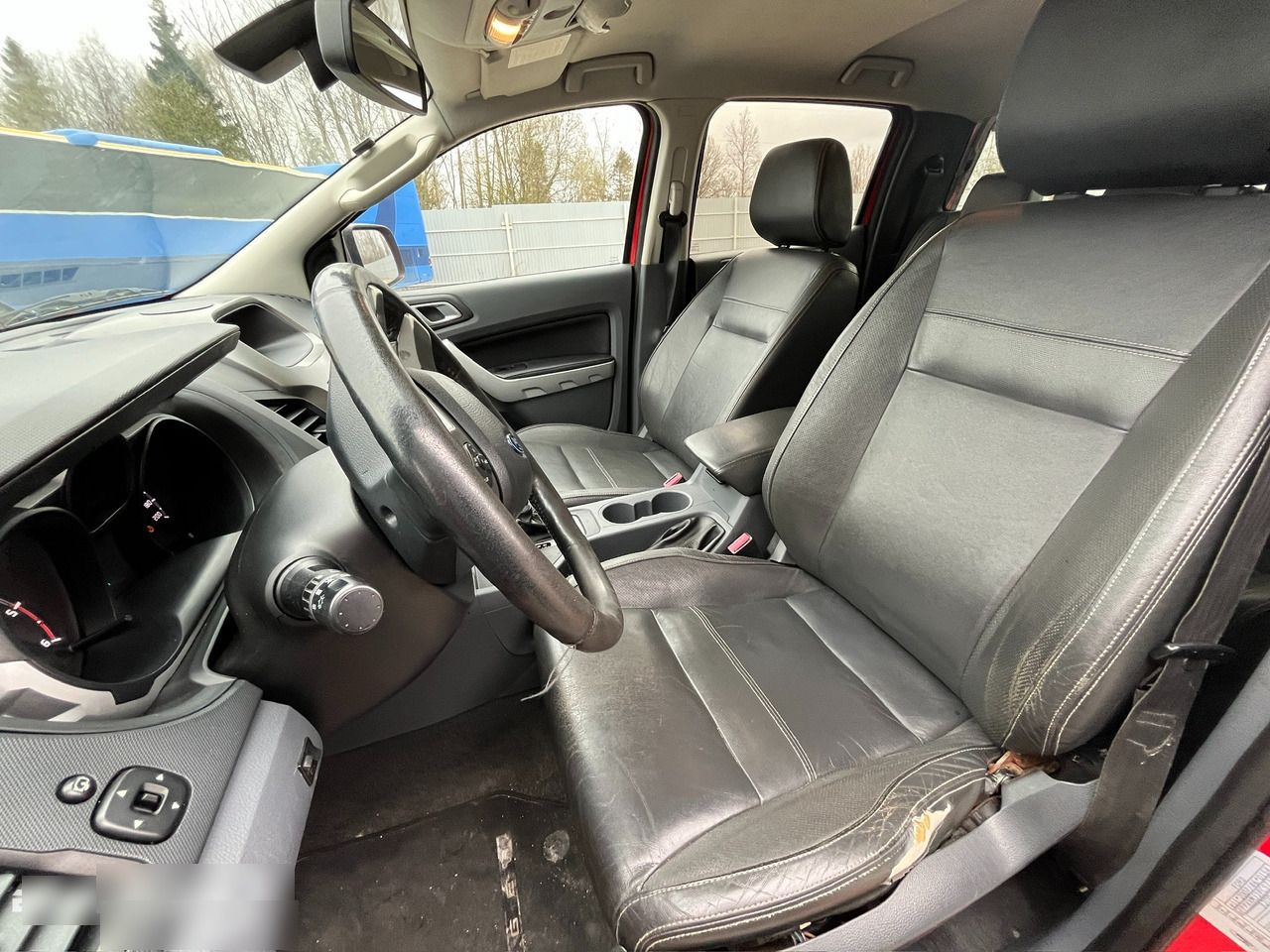 Лек автомобил 2013 Ford Ranger Limited 4x4 2.2 110kW: снимка 21 Лек автомобил 2013 Ford Ranger Limited 4x4 2.2 110kW: снимка 21