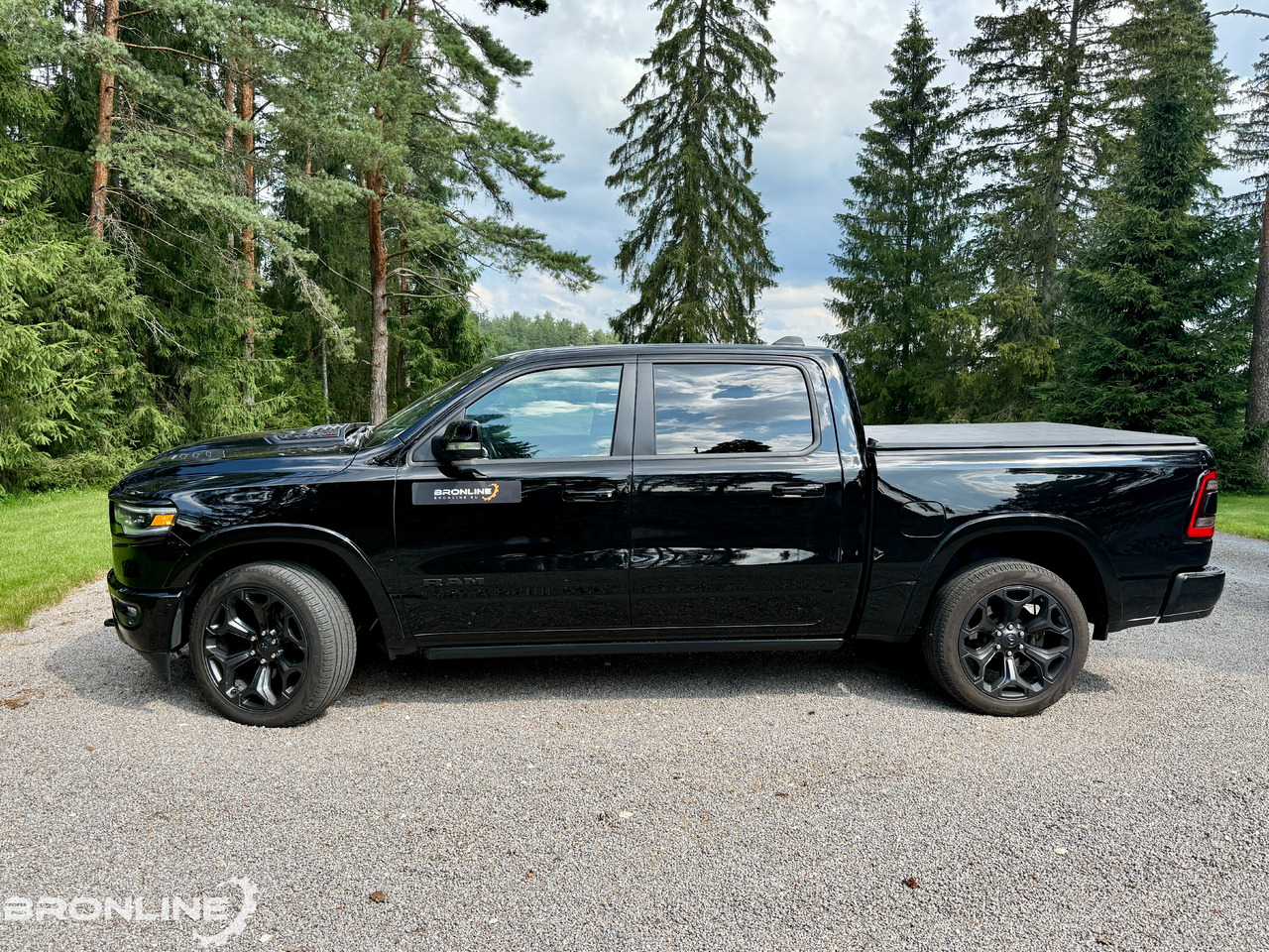 2021 RAM 1500 Limited 3.0d 194kW Crew Cab 4X4 N1 - Пикап: снимка 3 2021 RAM 1500 Limited 3.0d 194kW Crew Cab 4X4 N1 - Пикап: снимка 3
