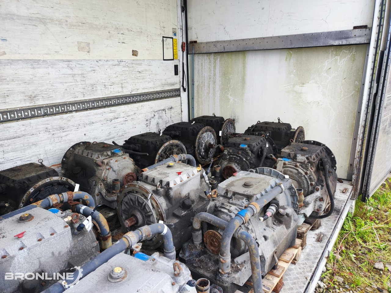 MAN VOITH GEARBOXES 27 pcs - Скоростна кутия за Камион: снимка 4 MAN VOITH GEARBOXES 27 pcs - Скоростна кутия за Камион: снимка 4