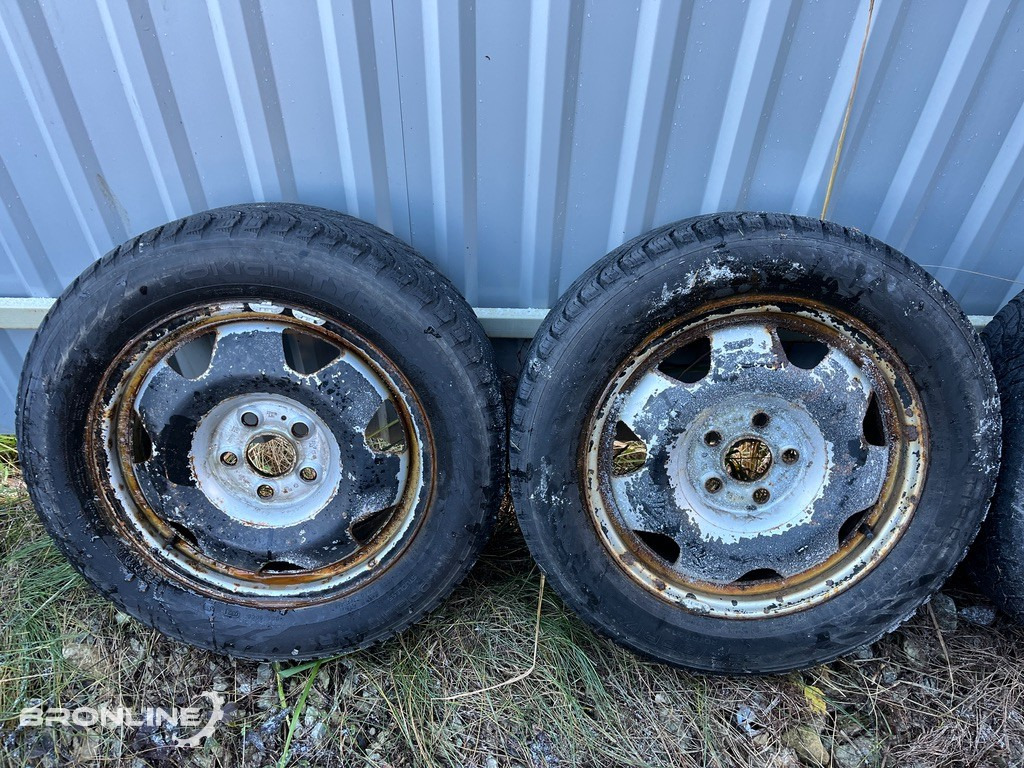 Veljekomplekt rehvidega M+S 235/55/R17 - Комплект колела за Лекотоварен автомобил: снимка 2 Veljekomplekt rehvidega M+S 235/55/R17 - Комплект колела за Лекотоварен автомобил: снимка 2